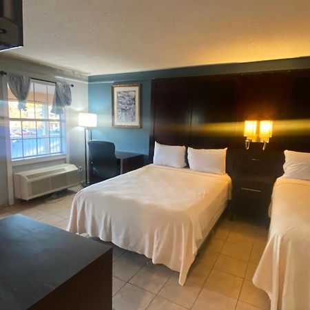 Magnuson Hotel Little Rock South Екстер'єр фото