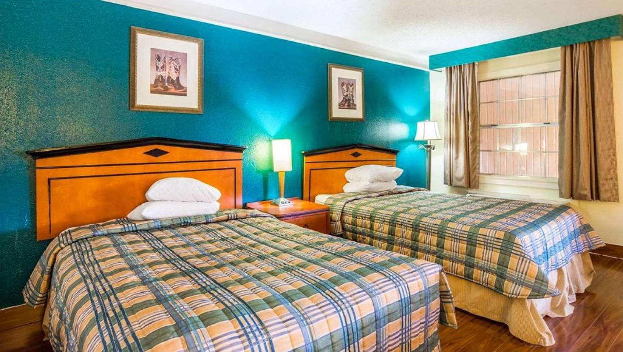 Magnuson Hotel Little Rock South Екстер'єр фото