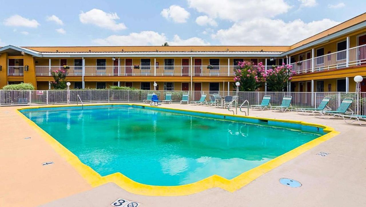 Magnuson Hotel Little Rock South Екстер'єр фото